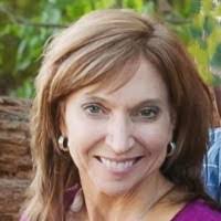 Kelly Dodds's Instagram, Twitter & Facebook