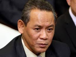 Kuzeyde selangor , doğuda pahang ve güneyde melaka ve johor ile sınır komşusudur. Amaran Menteri Besar Negeri Sembilan