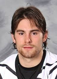 Player photos for the 2004-05 Powell River Kings at hockeydb.com