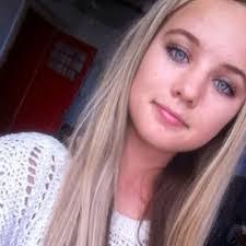 Mia Irving's Instagram, Twitter & Facebook