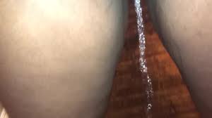Piss Piss Piss (Ebony orinar)