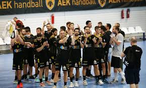 Συγκεκριμένα μετά την κατάκτηση του ehf european cup η αεκ αλλάζει διοργάνωση. A1 Xantmpol Telikoi Prwto Bhma Titloy Gia Aek Epi Toy Paok Photos Video Onsports Gr