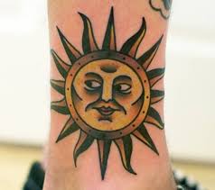 Werde fan und erfahre mehr. Sonnen Tattoos 25 Ideen Bedeutung Tattoo Designs