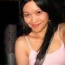 Kimberly Low's Instagram, Twitter & Facebook