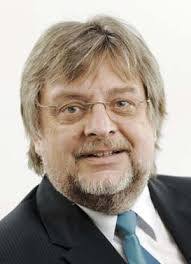 Karl Blank's Instagram, Twitter & Facebook