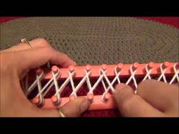 This is the place to learn how to knit those who have given up needle knitting and crochet because of arthritis, carpal tunnel syndrome, or other ailments now enjoy loom knitting instead. How To Eight Wrap The Knifty Knitter Long Looms Youtube