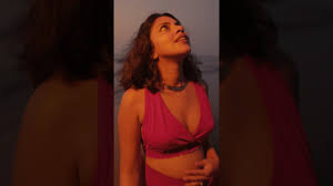 Amala Paul Hot : Actress Amala Paul Latest Tamil Sexy Videos - Telugu Movie  Updates