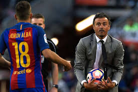 Luis enrique martínez garcía, o simplemente luis enrique, es un entrenador de fútbol. Spanien Aleix Vidal Attestiert Luis Enrique Komplizierte Beziehung Zu Jordi Alba Goal Com