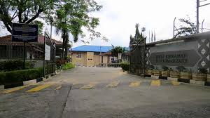 Memupuk mahasiswa untuk menjadikan bahasa inggeris sebagai bahasa penghantar kedua. Kolej Minggu Haluansiswa Universiti Malaya Rasmi Facebook