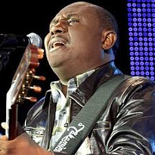 Desde os 8 anos de idades adorando ao senhor, e agora com seu segundo cd hoje sou livre , confira cada hino, benção de deus! Musicas Mais Tocadas De Irmao Lazaro Musicas Gospel