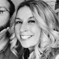 Kristen Wren's Instagram, Twitter & Facebook