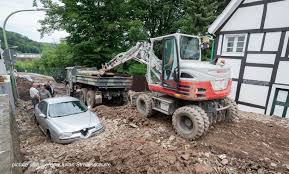 Transportarea victimelor la spital se poate realiza cu. 7ssdjx4yvkjaem