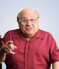 DANNY DEVITO TAPO SENELIU