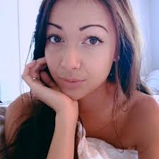 Kat Chandler (@ThuperKat)