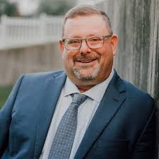 Mike Himes's Instagram, Twitter & Facebook