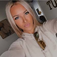 Hannah Hanley's Instagram, Twitter & Facebook