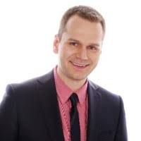 2100+ profilů „Polis“