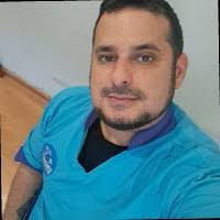 300+ perfiles de «Alain»