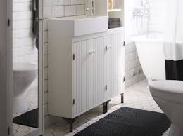 20 Meubles Pour Une Petite Salle De Bains Elle Decoration Petite Salle De Bain Meuble Sous Vasque Ikea Mobilier De Salon