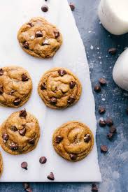 Secondo i dati dell'humanitas, ogni 100 grammi di fiori di zucca apportano in media 12 calorie (56% proteine, 30% lipidi, 14% carboidrati) e contengono: Biscotti Con Gocce Di Cioccolato E Zucca Ricetta Semplice E Salutare