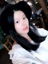 Yoonhee Lee (@yoonheehellen)