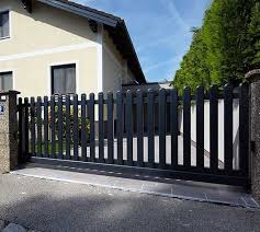 zaune aus aluminium und edelstahl hohe qualitat modernstes design aluzaune kollarits in 2020 modernes design design aluminium