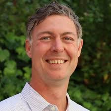 Mara Bird's Instagram, Twitter & Facebook