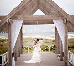 The Shoals Club On Bald Head Island Nc Wedding Venues North Carolina Wedding Venues Beach Nc Beach Weddings