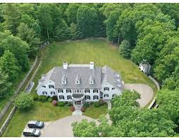 This 5,296 square foot house sits on a 1.15 acre lot and features 4 bedrooms and 6.5 bathrooms. For Sale 2 Meadowbrook Road Weston Ma 02493 6 Beds 6 Full Baths 2 Half Baths 5 599 900