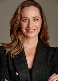 Anna Gainey's Instagram, Twitter & Facebook