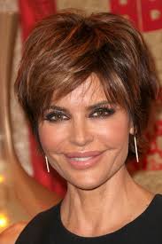 30 Spectacular Lisa Rinna Hairstyles
