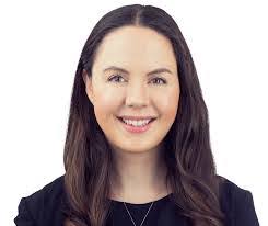 Jennifer Burrow's Instagram, Twitter & Facebook