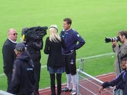 Videoklippene fra tv2 sporten innledes av reklamefilmer. Tina Muller Wikipedia Den Frie Encyklopaedi