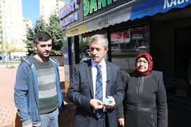 Şahinbey belediyesi, doğal kaynakları korumak ve türkiye ekonomisine katkıda bulunmak amacıyla geri dönüşüm çalışmalarını aralıksız sürdürüyor. Sahinbey Den Bir Ilk Daha