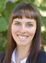 Julie Navarre's Instagram, Twitter & Facebook