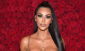 Kim kardashian is one of hundreds of celebrities who were in attendance at the 2018 met gala and she is giving fans a glimpse inside the exclusive party! Kim Kardashian Photographed Facetiming With Her Kids At The Met Gala Hello Canada
