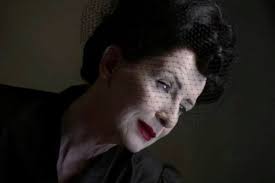 Frances conroy au paleyfest, à new york, en 2014. American Horror Story Season 3 Frances Conroy To Return