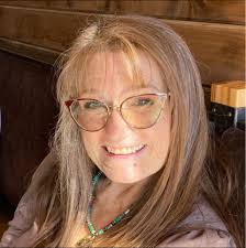 I'd like to read a novel that's set (or heavily features) a European  Christmas market. Any suggestions? Thank you!