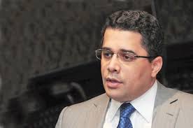 Collado revela recibió ofertas para candidatura presidencial