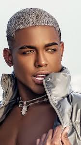 Kenny Robert: Uno de los Gays Más Bellos de Miami