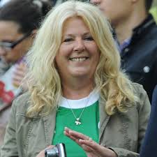 1977 lernte der fußballlehrer aus dem schwarzwald seine freundin kennen, neun jahre später, im jahr 1986, läuteten die hochzeitsglocken für das ehepaar löw. Kennen Sie Schon Jogi Lows Spielerfrau Daniela Low Spielerfrauen Frau