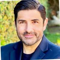 Louie Lorenzo's Instagram, Twitter & Facebook