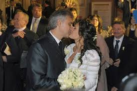 Erstmals seit 20 jahren geht er auf eine große deutschlandtour. Andrea Bocelli Starportrat News Bilder Gala De