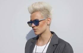 I mix it with aloe vera gel to. Gel That Doesn T Flake Trending Products All Things Hair Us