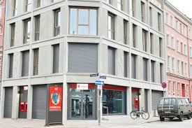 Jetzt online, schnell & einfach, persönlichen wohntraum finden! Hamburger Sparkasse Motorisierte Rollladen Fur Mehr Sicherheit Elero Gmbh