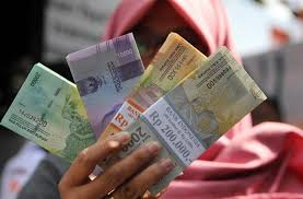 2 triliun, ujar gubernur sumsel h herman deru setelah penerimaan bantuan. Jelang Lebaran Bi Aceh Siapkan Penukaran Uang Rp 1 2 Triliun