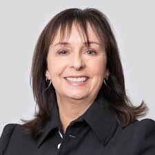 Nicole Gates's Instagram, Twitter & Facebook