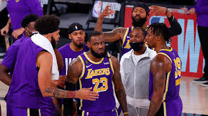The los angeles lakers received a crushing blow in their game 4 loss to the phoenix suns when the los angeles lakers will be without anthony davis for at least the rest of game 4 against the. Um Leader Lebron James Die Starting Five Der L A Lakers Basketball Bildergalerie Kicker