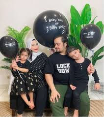 Check spelling or type a new query. Hamil Anak Ketiga 10 Foto Keluarga Youtuber Tasyi Athasyia