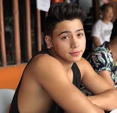 Michael Wunder's Instagram, Twitter & Facebook